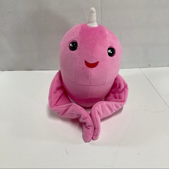 Fingerlings Pink Narwhal plush. Horn lights up - Picture 1 of 7